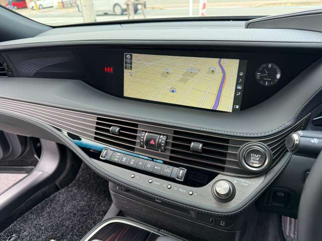 12.3�C���`���j�^�[(2��ʕ\���ؑ։\)