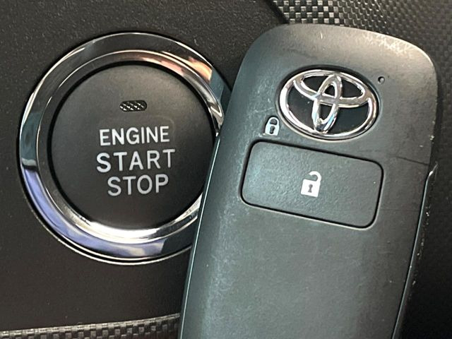 �y�X�}�[�g�L�[�z�J�o����|�P�b�g�ɓ��ꂽ�܂܂ł��h�A�̎{���E�������\�ȃX�}�[�g�L�[�𑕔��B�G���W���̃I���E�I�t�����J�M�����o���K�v����������Ƃ��Ă��֗��ł���