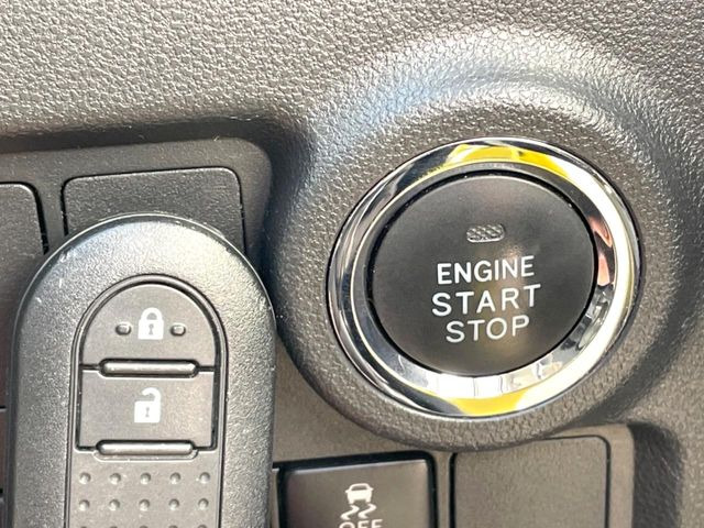 �y�X�}�[�g�L�[�z�J�o����|�P�b�g�ɓ��ꂽ�܂܂ł��h�A�̎{���E�������\�ȃX�}�[�g�L�[�𑕔��B�G���W���̃I���E�I�t�����J�M�����o���K�v����������Ƃ��Ă��֗��ł���