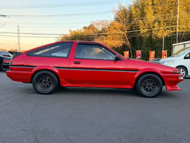 ���X�݌ɂ͊O���A�����N���[�j���O��ɓW�����A�����Ď��̏C�����̗L���A���[�^�[��������̗L������O�ҋ@�ւɂ�錟����S����{���Ă���܂��B�Ԍ��A�����A����h�������ЂőΉ��ł��܂��̂ł����S���������B