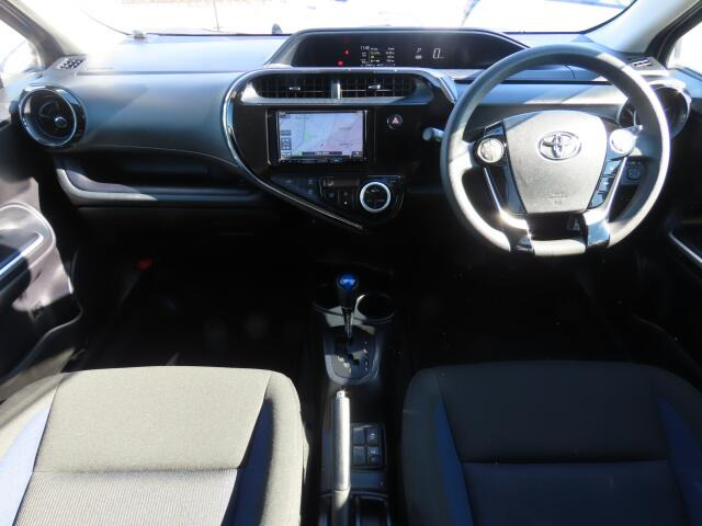 ���O���̐��|�E�K���X�n�{�f�B�R�[�e�B���O��CAR�N���[�j���O���Ǝ҂��{�H�������܂��̂ő�ϐ����B�I���b�N�X�����Ԃł݂͂Ȃ��܂ɉ��K�ȃh���C�u�����񑩁B