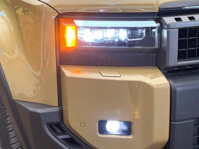 �yLED�w�b�h���C�g�z���V����ԑ��s�����ǍD�Ȏ��E���m�ۂ����S���ĉ^�]�ł��鍂�P�xLED�w�b�h���C�g�𑕔�!�_�����x�������A����d�͂��}�����Ă��܂��B