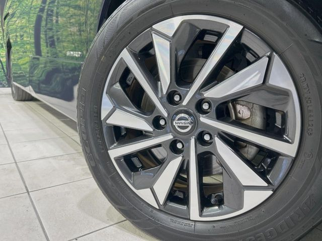 �y����16�C���`�A���~�z�C�[���z�O�ςɃ}�b�`���������A���~�z�C�[���𑕒����Ă���܂��B�e��ЊO�A���~�z�C�[����A�X�^�b�h���X�^�C�����戵�����Ă���܂��B���񂲑��k����������