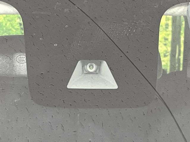 �y�G�}�[�W�F���V�[�u���[�L�z���s���ɑO���̎ԗ�����F�����A�Փ˂������Ȏ��͌x��ƃu���[�L�ŏՓˉ���Ɣ�Q�y�����A�V�X�g�B�����S�Ƀh���C�u�����y���݂��������܂��B