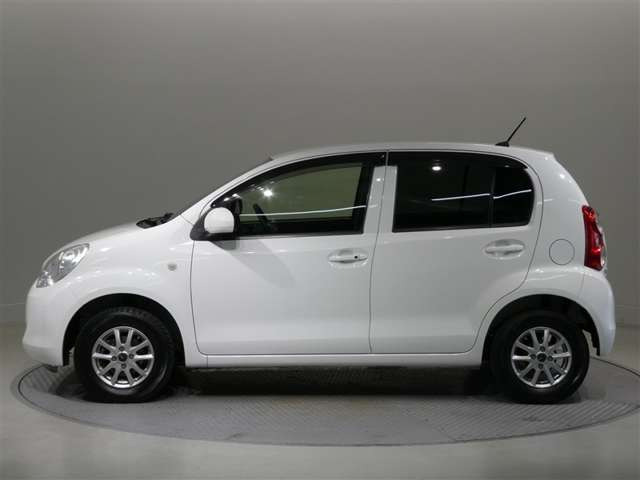 パッソ1.0 X クツロギ