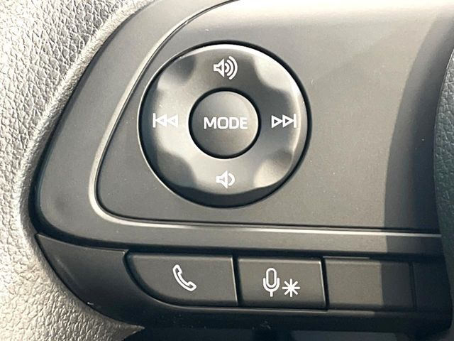 �y�X�e�A�����O�X�C�b�`�z�^�]���A�O������ڐ������炷���ƂȂ��A�I�[�f�B�I���̑��삪�\�ȕ֗��@�\!���S&���K�ȃh���C�u�����o���Ă���܂���