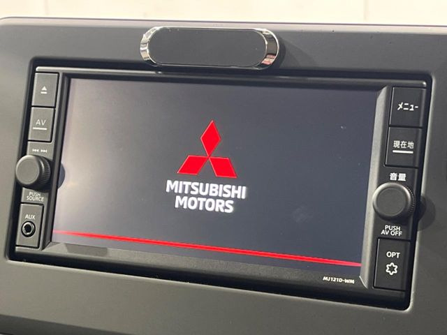 �y�����i�r�z�l�C�̏����i�r�𑕔����Ă���܂��B�i�r�̎g���₷���͂������A�I�[�f�B�I�@�\���[��!�L�����v�◷�s�͂������A�ʋ΂┃�����ȂǕ��i�̃h���C�u���y�����Ȃ�͂���