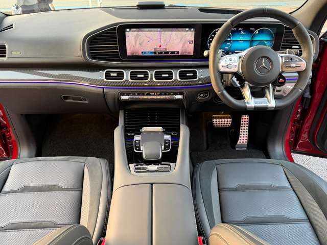 MBUX�����F���i�E�^�b�`�p�l���E�i�r�ETV�EUSB�E�u���[�g�D�[�X�B