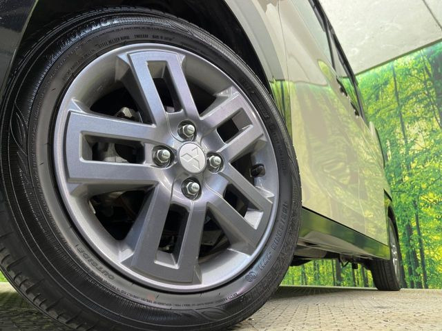 �y����15�C���`�A���~�z�C�[���z�O�ςɃ}�b�`���������A���~�z�C�[���𑕒����Ă���܂��B�e��ЊO�A���~�z�C�[����A�X�^�b�h���X�^�C�����戵�����Ă���܂��B���񂲑��k����������