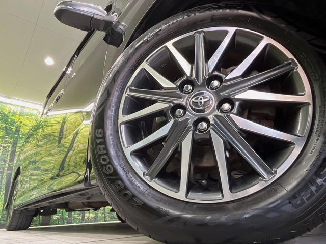 �y����16�C���`�A���~�z�C�[���z�O�ςɃ}�b�`���������A���~�z�C�[���𑕒����Ă���܂��B�e��ЊO�A���~�z�C�[����A�X�^�b�h���X�^�C�����戵�����Ă���܂��B���񂲑��k����������