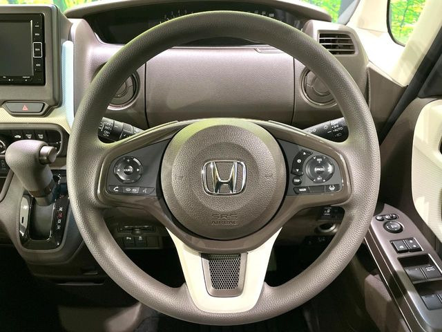 �y�X�e�A�����O�X�C�b�`�z�^�]���A�O������ڐ������炷���ƂȂ��A�I�[�f�B�I���̑��삪�\�ȕ֗��@�\!���S&���K�ȃh���C�u�����o���Ă���܂���