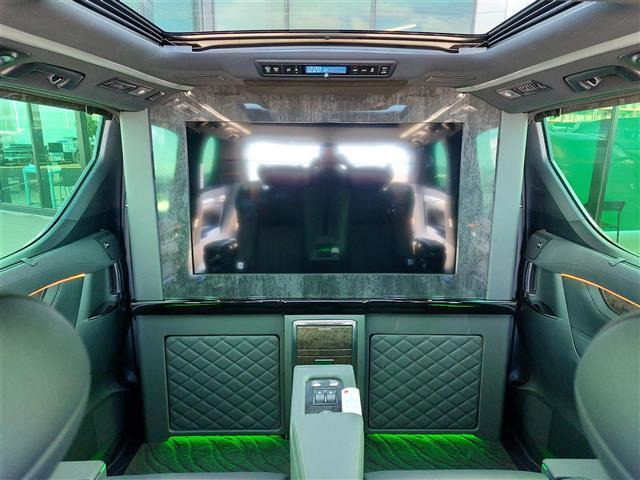 アルファードハイブリッド 2.5 エグゼクティブ ラウンジ E-Four 4WD