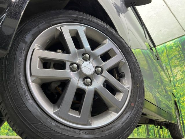 �y����15�C���`�A���~�z�C�[���z�O�ςɃ}�b�`���������A���~�z�C�[���𑕒����Ă���܂��B�e��ЊO�A���~�z�C�[����A�X�^�b�h���X�^�C�����戵�����Ă���܂��B���񂲑��k����������