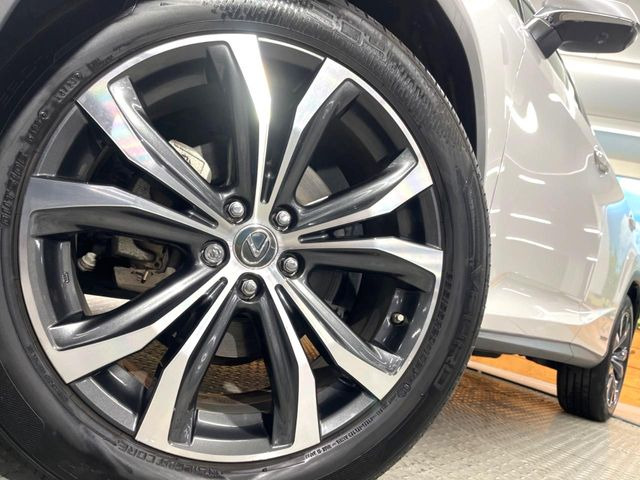 �y����20�C���`�A���~�z�C�[���z�O�ςɃ}�b�`���������A���~�z�C�[���𑕒����Ă���܂��B�e��ЊO�A���~�z�C�[����A�X�^�b�h���X�^�C�����戵�����Ă���܂��B���񂲑��k����������