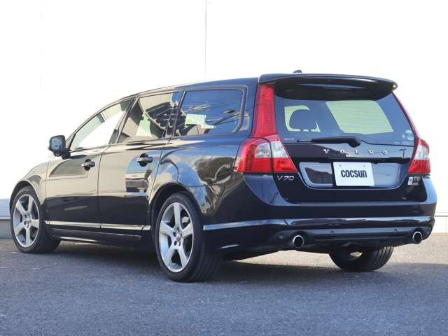 �V�i�����o�b�e���[�̓h�C�c��VARTA(�o���^)���g�p���܂��B���B�Ԃ̏����i�ɍ̗p����鍂�i���o�b�e���[�ł��B