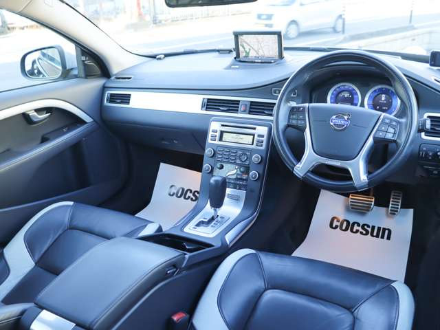 �k���É��X�A�y�Y�X�͎w�萮���H������L�B��c�X�A���l�X�ɂ͔F�ؐ����H������L���Ă��܂��B���ꂼ��̋��_�ɐ������t�g��e�X�^�[���̐ݔ��@����������Ă��܂��B