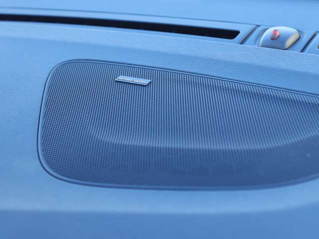 �h�C�c�̃{���{���`���[�j���O���[�J�[HEICO SPORTIV�̐��K�̔��X���t���ƈ��m���ɂ�HEICO SPORTIV�v���~�A���p�[�g�i�[KANTO / TOKAI�Ƃ��ĉ^�c�����Ă��܂��B