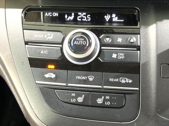 �y�V�[�g�q�[�^�[�z�������ɏd�󂷂�V�[�g�q�[�^�[!�G�A�R����葁�����܂��Ă����̂Ŋ�����̐l�����S�ł��ˁ�G�A�R���̉����͊������邩����A�Ƃ������ɂ����������߂ł��B