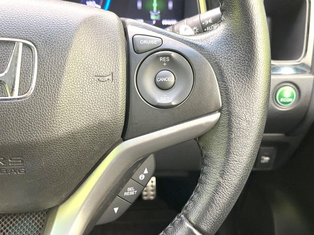 �y�A�_�v�e�B�u�N���[�Y�R���g���[���z�������H�ł̒��������s���y��!!�����ő��x��ۂN���[�Y�R���g���[�����A�Փˌy���V�X�e���ƘA�g���A�O���̎ԗ������m���ĎԊԂ�ۂ悤�ɑ��x���߂��Ă���܂�!!