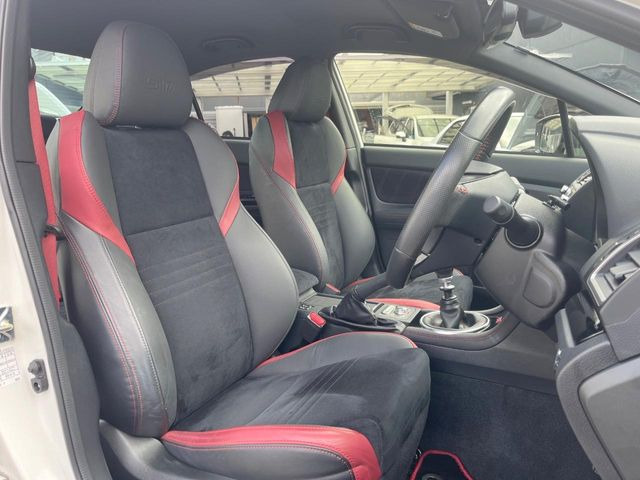 �y��p�X�|�[�c�V�[�g�z�z�[���h���ɗD��A�J�[�u���̑̂������}�����Ă���܂��B�܂��A�̂Ƀt�B�b�g���邩�獘��w�������ɂ����A�����O�h���C�u�⍂�����s�ł����K�ɂ��߂������������܂���