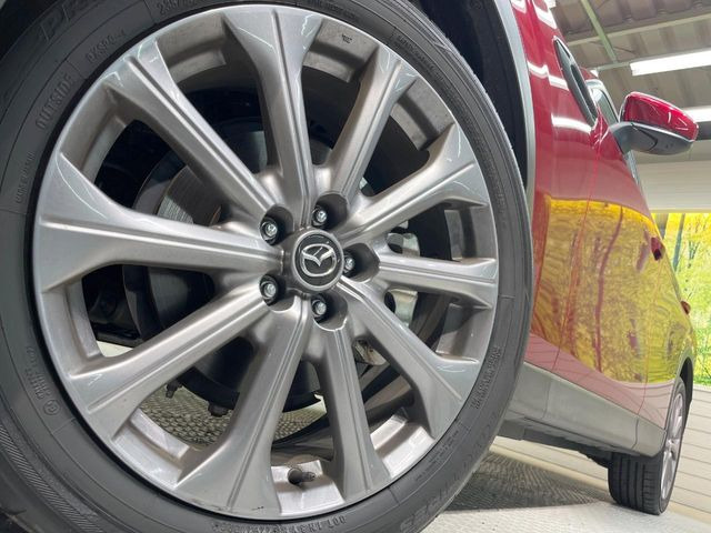 �y����20�C���`�A���~�z�C�[���z�O�ςɃ}�b�`���������A���~�z�C�[���𑕒����Ă���܂��B�e��ЊO�A���~�z�C�[����A�X�^�b�h���X�^�C�����戵�����Ă���܂��B���񂲑��k����������