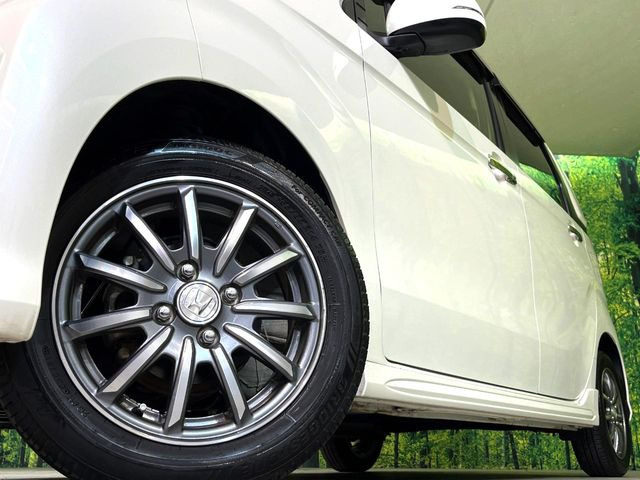 �y����14�C���`�A���~�z�C�[���z�O�ςɃ}�b�`���������A���~�z�C�[���𑕒����Ă���܂��B�e��ЊO�A���~�z�C�[����A�X�^�b�h���X�^�C�����戵�����Ă���܂��B���񂲑��k����������