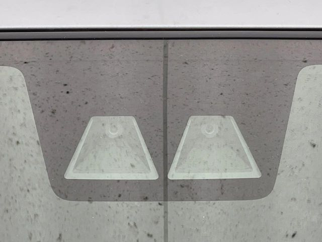 �y�X�}�[�g�A�V�X�g�z���s���ɑO���̎ԗ�����F�����A�Փ˂������Ȏ��͌x��ƃu���[�L�ŏՓˉ���Ɣ�Q�y�����A�V�X�g�B�����S�Ƀh���C�u�����y���݂��������܂��B