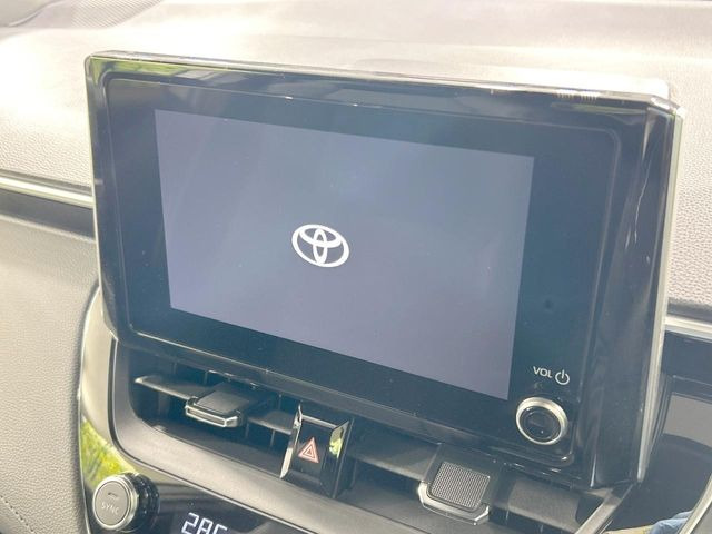 �y8�C���` �f�B�X�v���C�I�[�f�B�I�z���ʂ̃f�B�X�v���C��AppleCarPlay��AndroidAuto�����p�\�B�傫�ȉ�ʂŃX�}�z�i�r�A�v���������p���������܂���