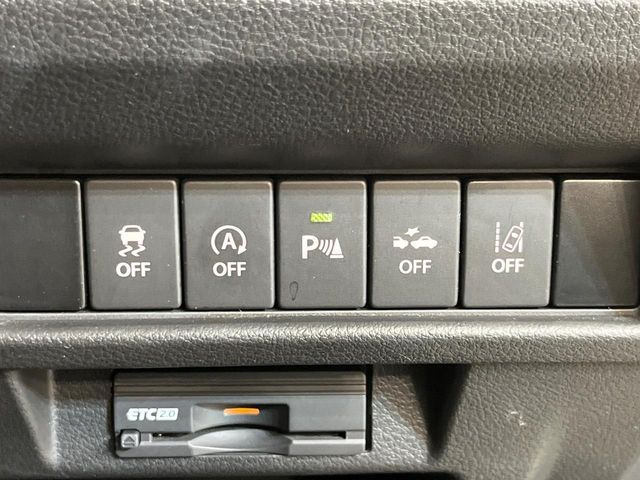 �y�X�Y�L �Z�[�t�e�B�T�|�[�g�z���s���ɑO���̎ԗ�����F�����A�Փ˂������Ȏ��͌x��ƃu���[�L�ŏՓˉ���Ɣ�Q�y�����A�V�X�g�B�����S�Ƀh���C�u�����y���݂��������܂��B