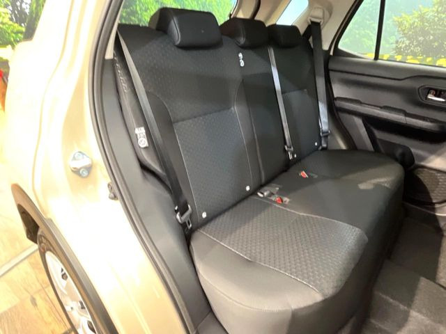 ���i���ȃI���W�i���t���A�}�b�g���I�v�V�����ɂĂ��p�ӂ��Ă���܂��B���D���ȃf�U�C����J���[�����Ԃɍ��킹�đI��ł����������Ƃ��ł��܂���