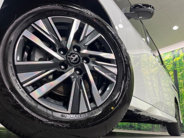 �y����16�C���`�A���~�z�C�[���z�O�ςɃ}�b�`���������A���~�z�C�[���𑕒����Ă���܂��B�e��ЊO�A���~�z�C�[����A�X�^�b�h���X�^�C�����戵�����Ă���܂��B���񂲑��k����������