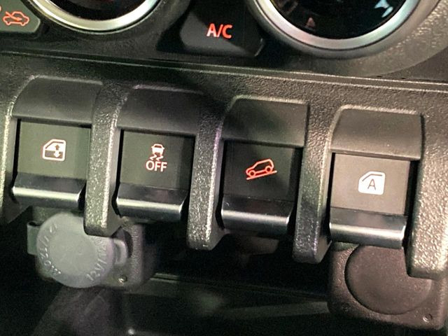 �y�_�E���q���A�V�X�g�z�}�ȍ⓹������Ƃ��Ɏ����Ńu���[�L�𐧌�A���̒ᑬ�x��ۂ��܂��B�ᓹ�∫�H�ȂǊ���₷���H�ʂ̉����ł��^�C�������b�N���Ȃ�������S!�n���h������ɏW���ł��܂�!