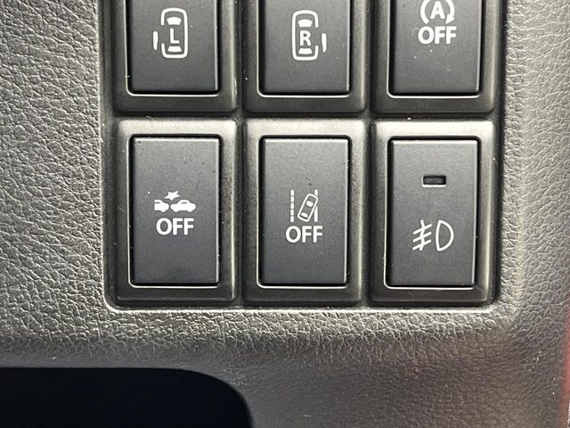 �y�X�Y�L �Z�[�t�e�B�T�|�[�g�z���s���ɑO���̎ԗ�����F�����A�Փ˂������Ȏ��͌x��ƃu���[�L�ŏՓˉ���Ɣ�Q�y�����A�V�X�g�B�����S�Ƀh���C�u�����y���݂��������܂��B