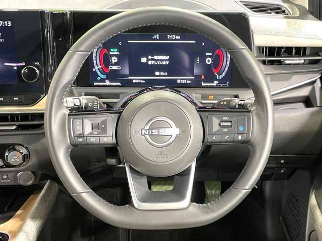 �y�����v�����X�e�A�����O�z�㎿�Ȋv���g�p���邱�ƂŁA��ɂ����������݂ƂĂ��^�]���₷���n���h���ł���