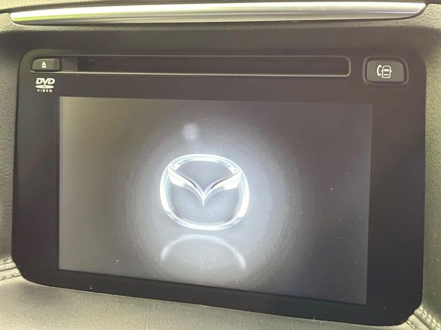 �y�}�c�_�R�l�N�g�i�r�z�ԓ��̕��͋C�Ƀ}�b�`������̌^�^�C�v�̃i�r�B�e����q�ݒ��Bluetooth�Đ����A�l�X�ȋ@�\���y���߂܂��B�����I�ȃ_�C�������삪�\�ŁA�g��������ǍD�ł��B