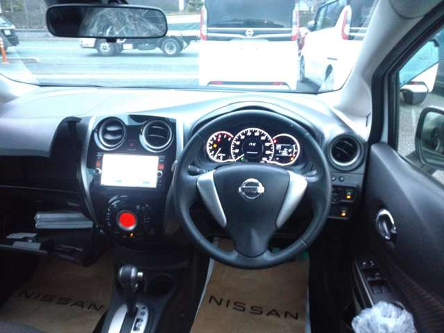 ノート1.2 メダリスト エマージェンシーブレーキ パッケージ