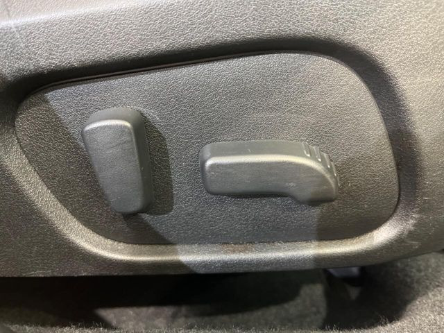 �y�p���[�V�[�g�z�X�C�b�`��ŊȒP�ɃV�[�g�̔��������\!�d��������͂�����܂���!���K�ȃV�[�g�|�W�V�����ɃZ�b�g���āA���K�ȃh���C�u�����y���݂��������B