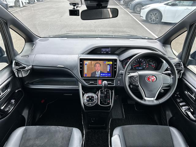 ヴォクシー2.0 ZS 煌III