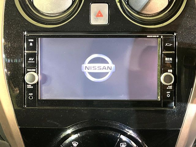 �y���[�J�[�����i�r�z�C���e���A�ɗn�����ރX�^�C���b�V���ȁu��p�݌v�v���[�J�[�i�r�𑕔��􎋔F���⑀�쐫�ȂǊ�{���\�ɂ��D��A���㎿�ȃJ�[���C�t�����y���݂��������܂��B