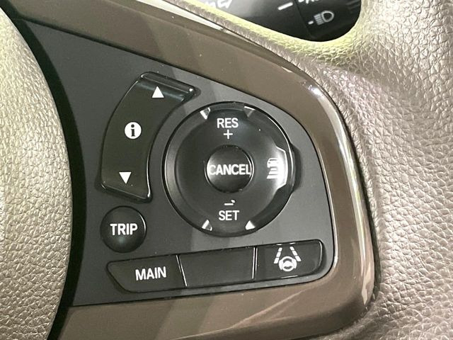 �y�A�_�v�e�B�u�N���[�Y�R���g���[���z�������H�ł̒��������s���y��!!�����ő��x��ۂN���[�Y�R���g���[�����A�Փˌy���V�X�e���ƘA�g���A�O���̎ԗ������m���ĎԊԂ�ۂ悤�ɑ��x���߂��Ă���܂�!!