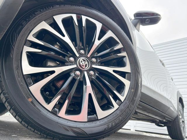 �y����18�C���`�A���~�z�C�[���z�O�ςɃ}�b�`���������A���~�z�C�[���𑕒����Ă���܂��B�e��ЊO�A���~�z�C�[����A�X�^�b�h���X�^�C�����戵�����Ă���܂��B���񂲑��k����������