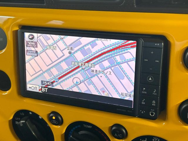 �y�����i�r�z�l�C�̏����i�r�𑕔����Ă���܂��B�i�r�̎g���₷���͂������A�I�[�f�B�I�@�\���[��!�L�����v�◷�s�͂������A�ʋ΂┃�����ȂǕ��i�̃h���C�u���y�����Ȃ�͂���