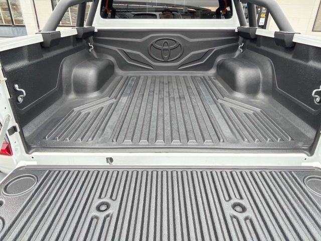 �ύڗ�500kg�̍L�X�Ƃ����f�b�L�́A�V�т���d���܂ő��p�r�Ɏg���܂��B�x�b�h���C�i�[��g�m�J�o�[�̎��t���������k��������