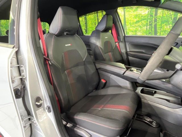 �y��p�X�|�[�c�V�[�g�z�z�[���h���ɗD��A�J�[�u���̑̂������}�����Ă���܂��B�܂��A�̂Ƀt�B�b�g���邩�獘��w�������ɂ����A�����O�h���C�u�⍂�����s�ł����K�ɂ��߂������������܂���