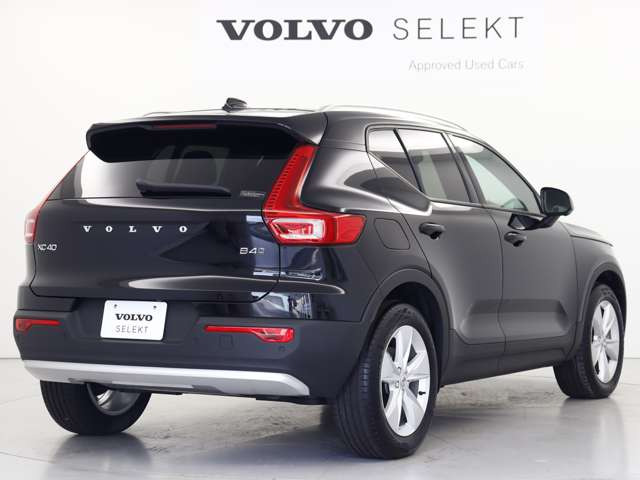 XC40プラス B4 AWD 4WD