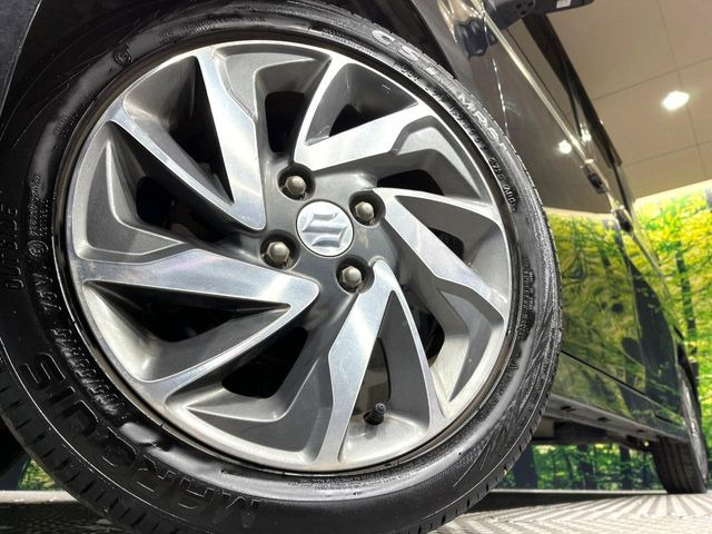 �y�����A���~�z�C�[���z�O�ςɃ}�b�`���������A���~�z�C�[���𑕒����Ă���܂��B�e��ЊO�A���~�z�C�[����A�X�^�b�h���X�^�C�����戵�����Ă���܂��B���񂲑��k����������