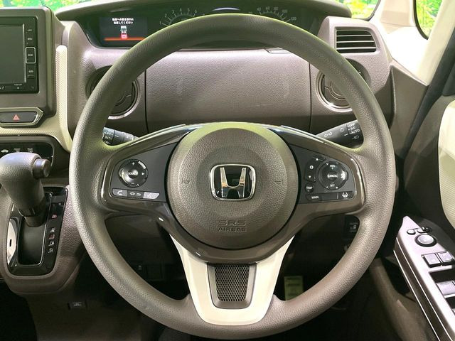 �y�X�e�A�����O�X�C�b�`�z�^�]���A�O������ڐ������炷���ƂȂ��A�I�[�f�B�I���̑��삪�\�ȕ֗��@�\!���S&���K�ȃh���C�u�����o���Ă���܂���