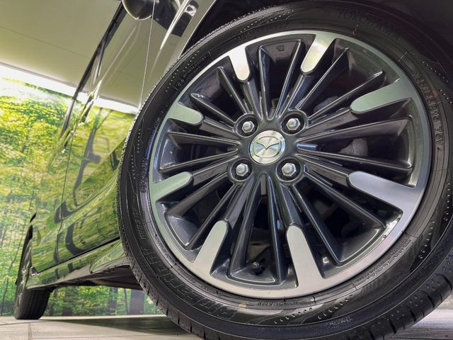 �O�ςɃ}�b�`���������A���~�z�C�[���𑕒����Ă���܂��B�e��ЊO�A���~�z�C�[����A�X�^�b�h���X�^�C�����戵�����Ă���܂��B���񂲑��k����������