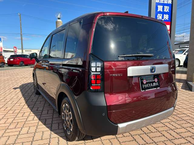 ���J�[�i�r�A�A���~�z�C�[���AHID���C�g���̃J�[�p�i��������舵���Ă��܂�������]������΂��Ђ����k����������