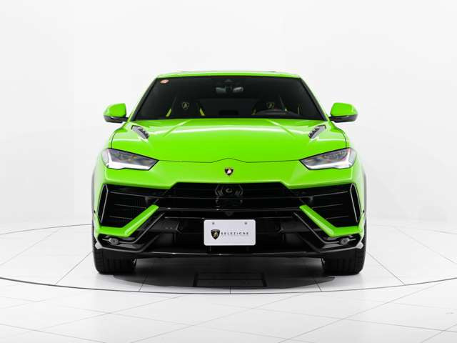 ウルスペルフォルマンテ 4WD